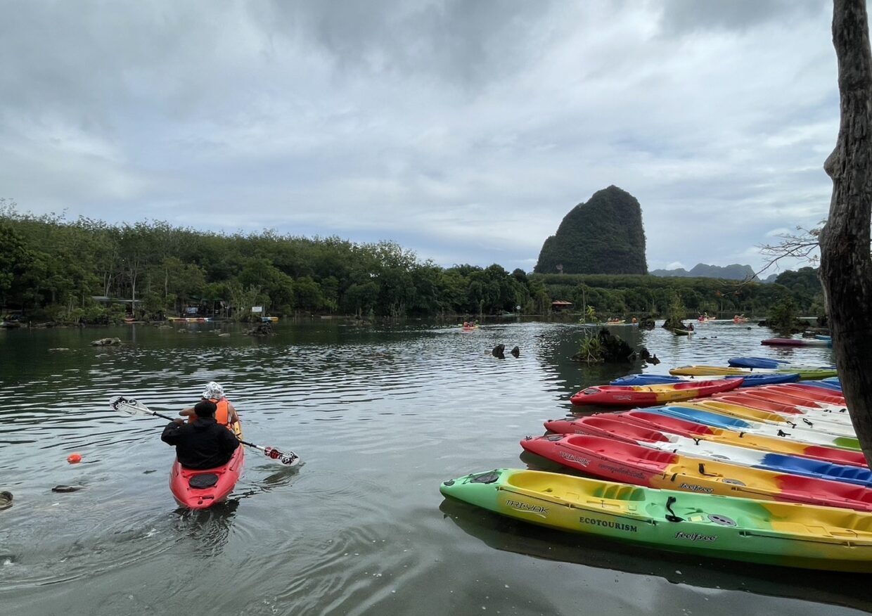 P030 – แพ็คเกจทัวร์ส่วนตัวฟูลเซอวิส 3วัน 2คืน สระมรกต เกาะห้อง เกาะเหลาลาดิง เกาะผักเบี้ย พายแคนูที่คลองหรูด พักโรงแรมที่อ่าวนาง